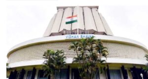 सत्ताधारी आणि विरीधकांच्या आरोप प्रत्यरोपामुळे अर्थसंकल्पीय अधिवेशनात  गदारोळ