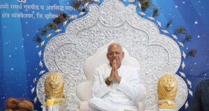 ‘ठायीच बैसूनि करा एकचित्त आवडी अनंत आळवावा’! गुरुमाऊली आप्पा मोरे