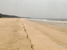 देवगड,फणसे समुद्रकिनाऱ्यावर आढळला शीर नसलेला अज्ञात पुरुषाचा मृतदेह