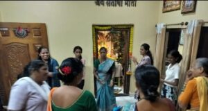 गणेश चतुर्थी निमित्त कोकणात “झिम पोरी झिम” अशा अनेक गीतांवर महिला ताल धरत पारंपारिक फुगडी खेळात दंग.