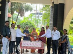 सावंतवाडी संस्थानच्या गंजिफा कलेला विशेष पोस्ट तिकिटावर स्थान.